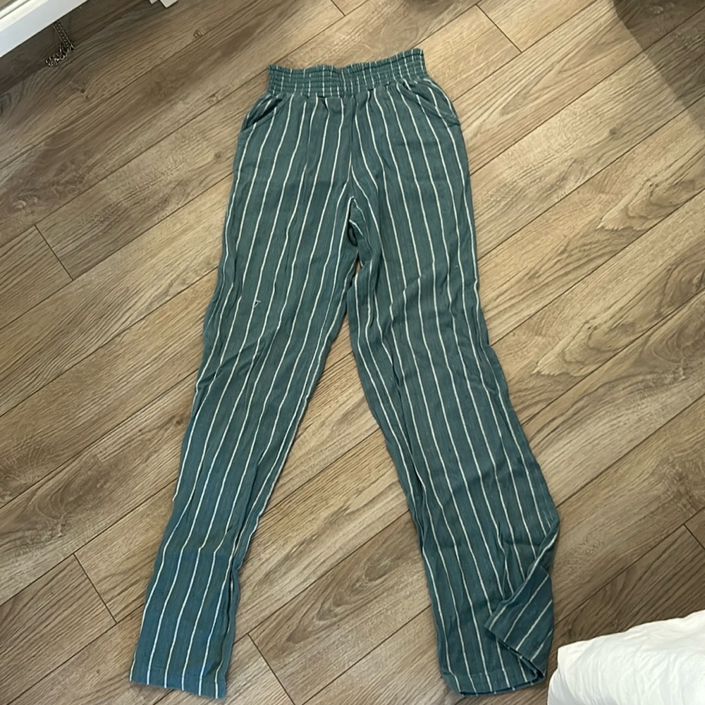 billabong flowy pants size xs